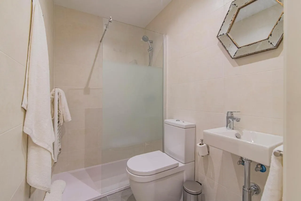 Apartamento Qh Plaza De La Trinidad Granada