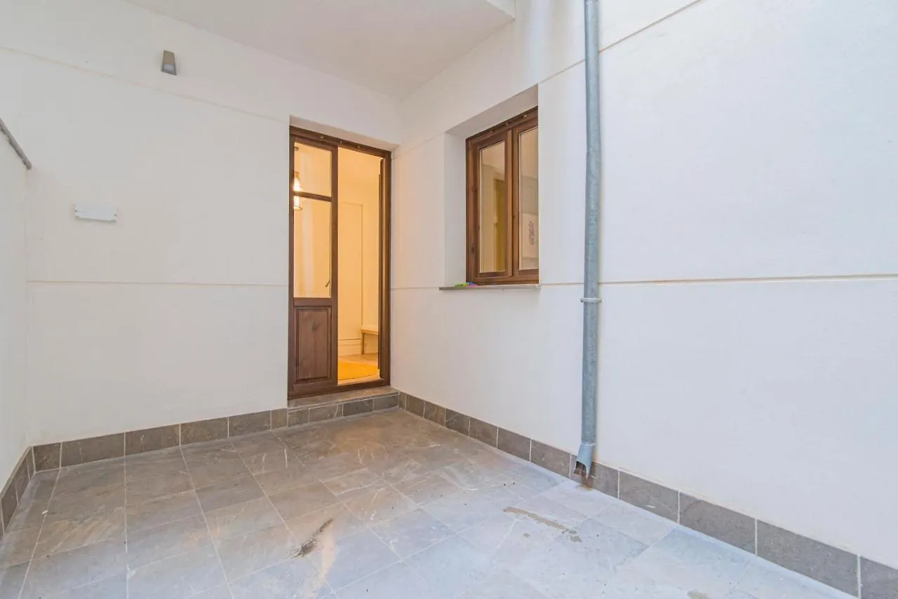 Apartamento Qh Plaza De La Trinidad Granada España
