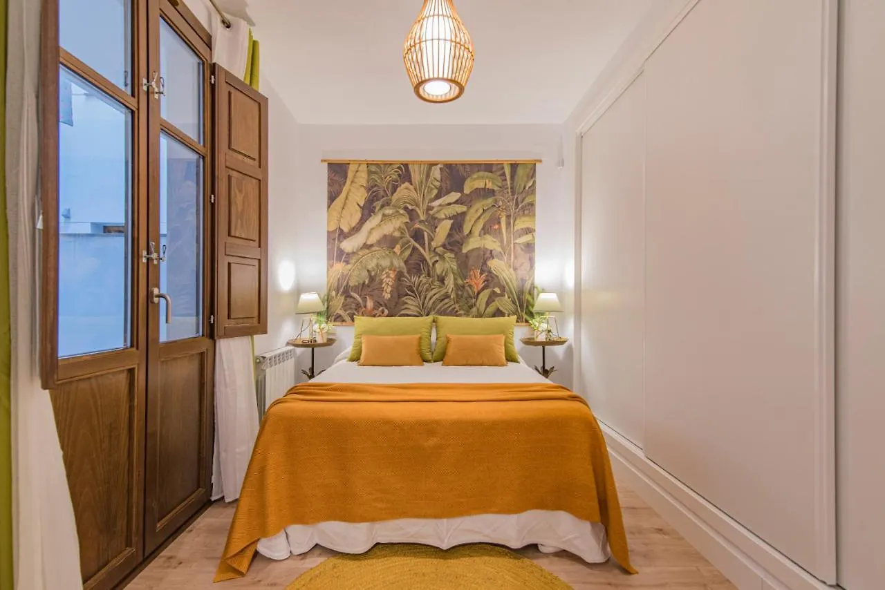 Apartamento Qh Plaza De La Trinidad Granada