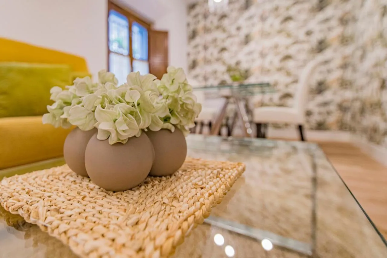 Apartamento Qh Plaza De La Trinidad Granada
