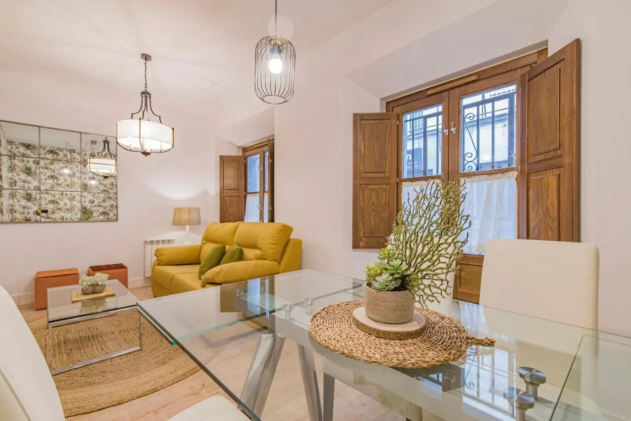 Apartamento Qh Plaza De La Trinidad Granada
